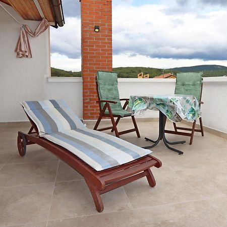 Apartments With A Parking Space Kornic, Krk - 415 Exterior foto