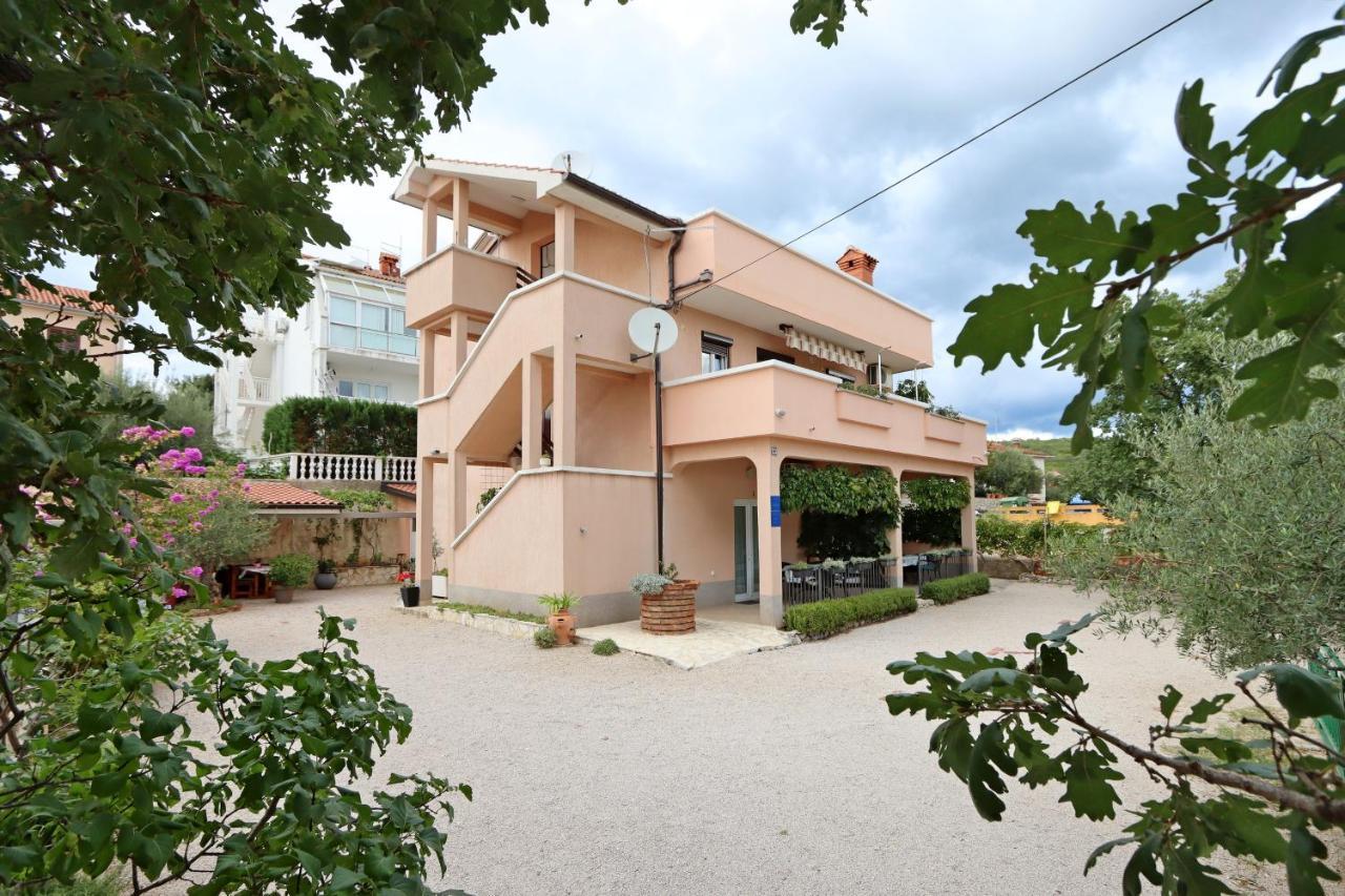 Apartments With A Parking Space Kornic, Krk - 415 Exterior foto